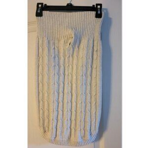 Sparkly White St. John’s Bark Cable Knit Dog Sweater (size Large)